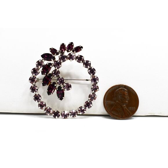 Vintage 1960s B David Purple Rhinestone Floral Brooch, Rhodium Plated - Picture 9 of 10
